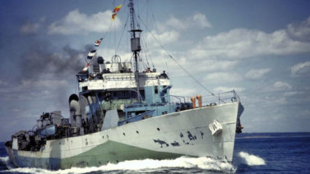 HMCS_Regina_oběť_ponorky